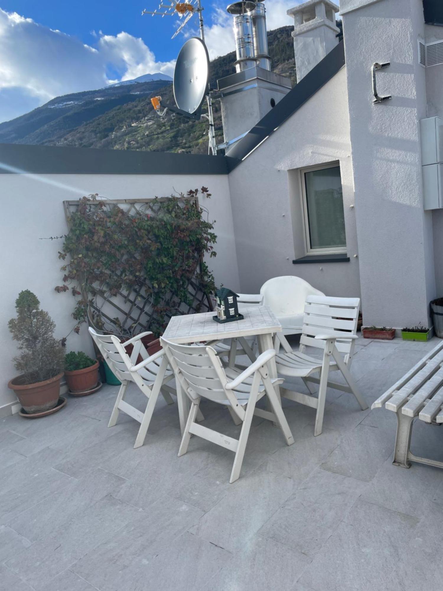 Attico Bellavista Apartment Aosta Bagian luar foto
